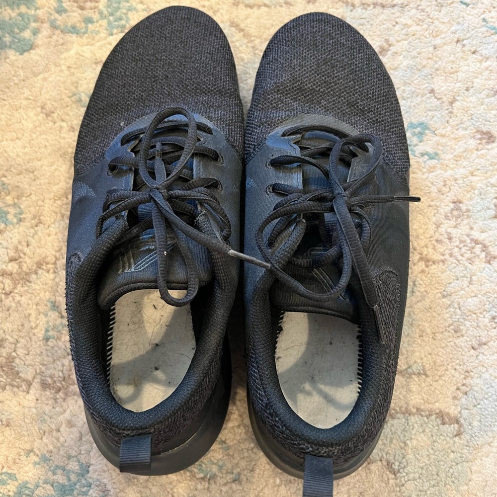 NIKEFLEX sneakers